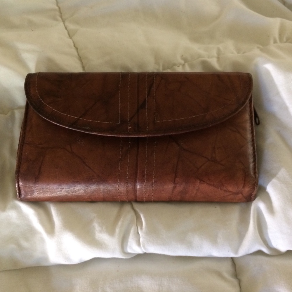 Brown clutch
